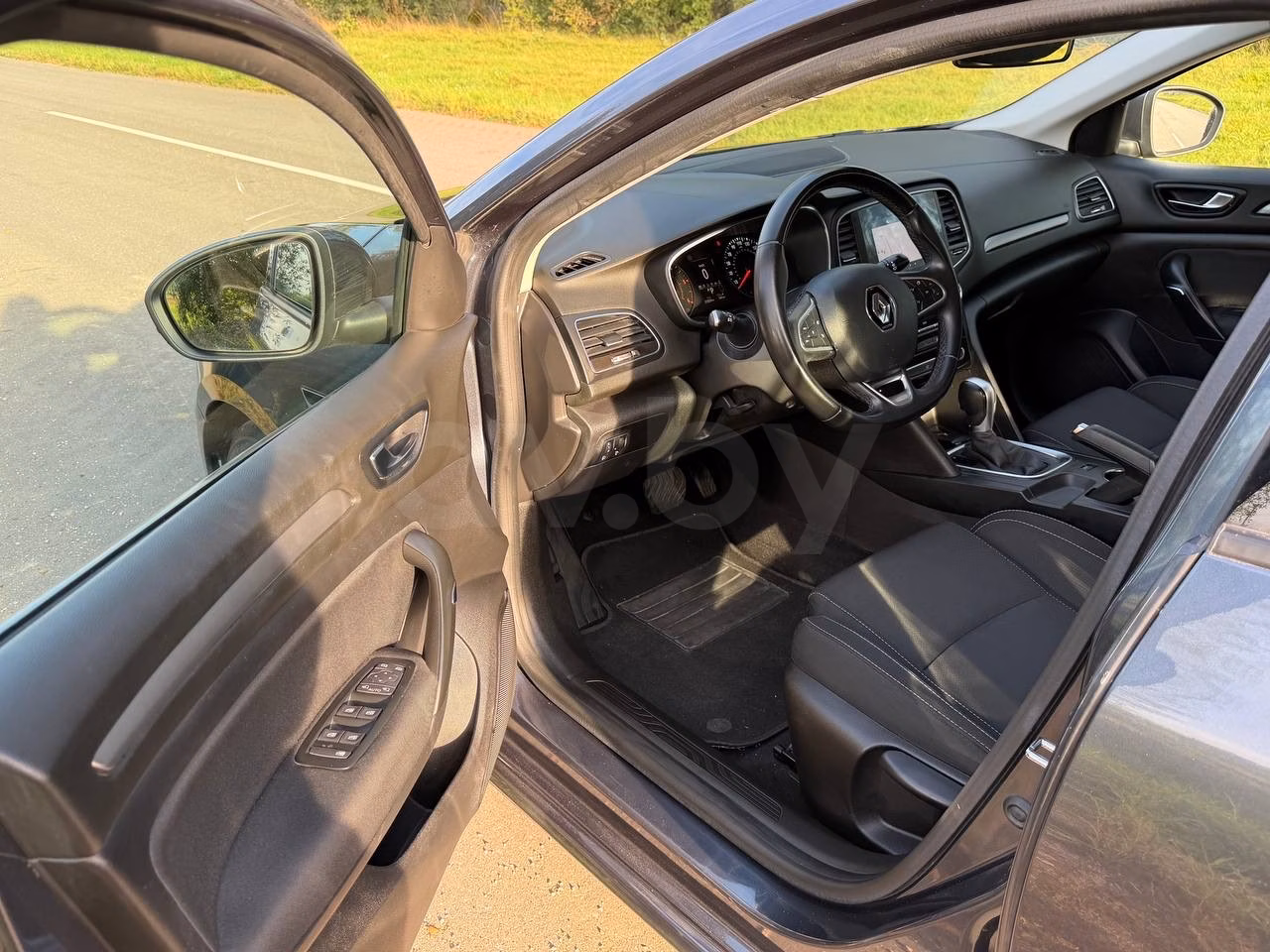 Renault Megane фото 11
