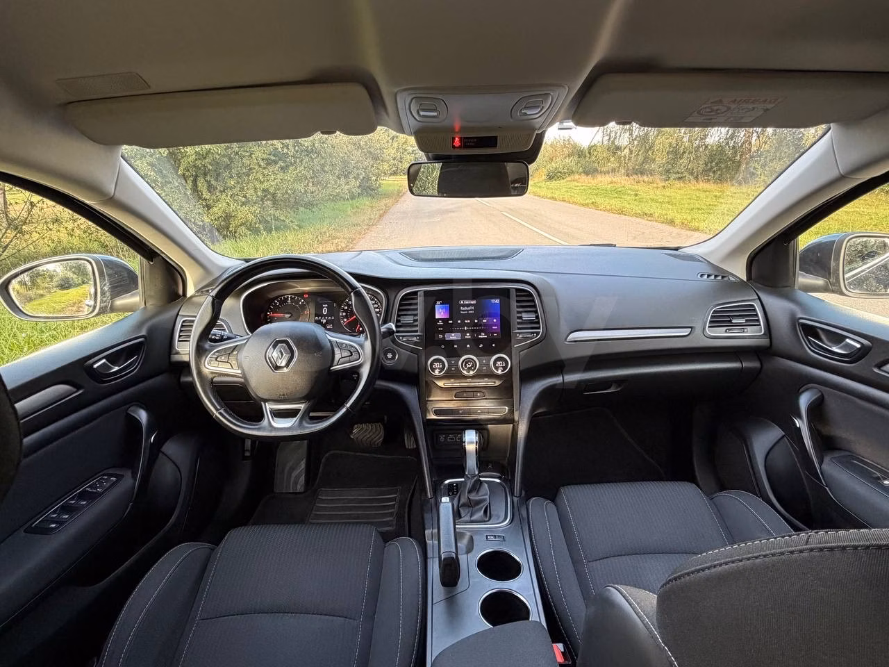 Renault Megane фото 16