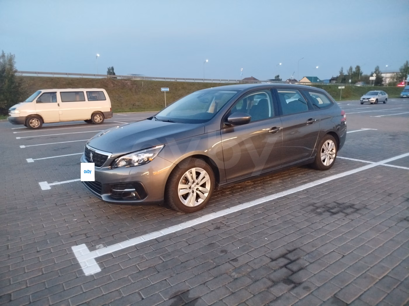 Peugeot 308 фото 2