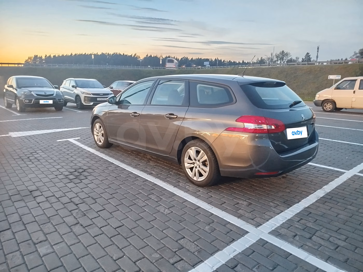 Peugeot 308 фото 4