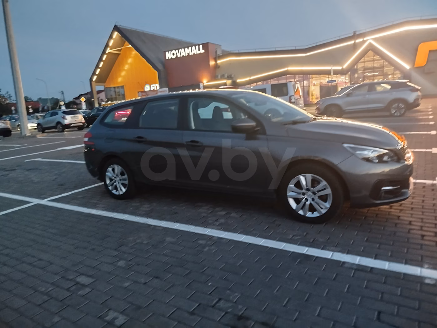 Peugeot 308 фото 6