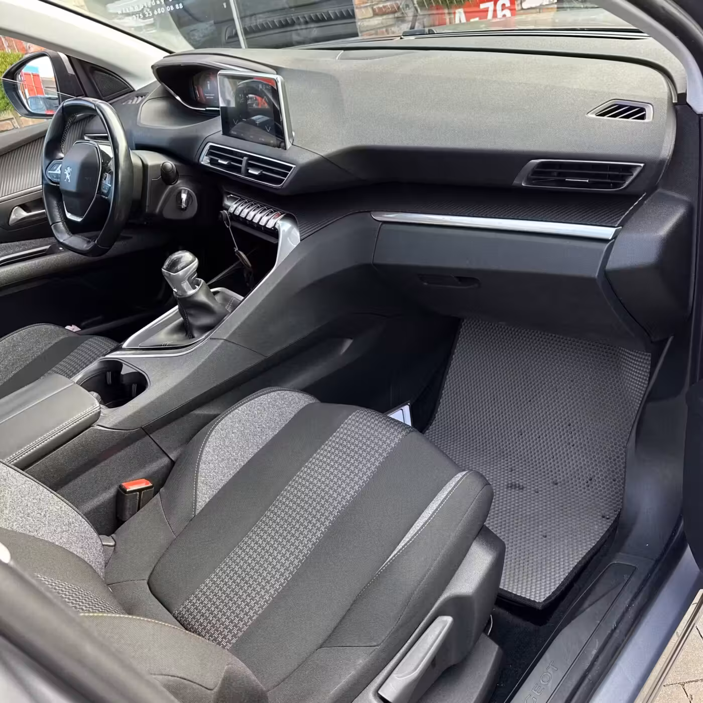 Peugeot 3008 фото 19