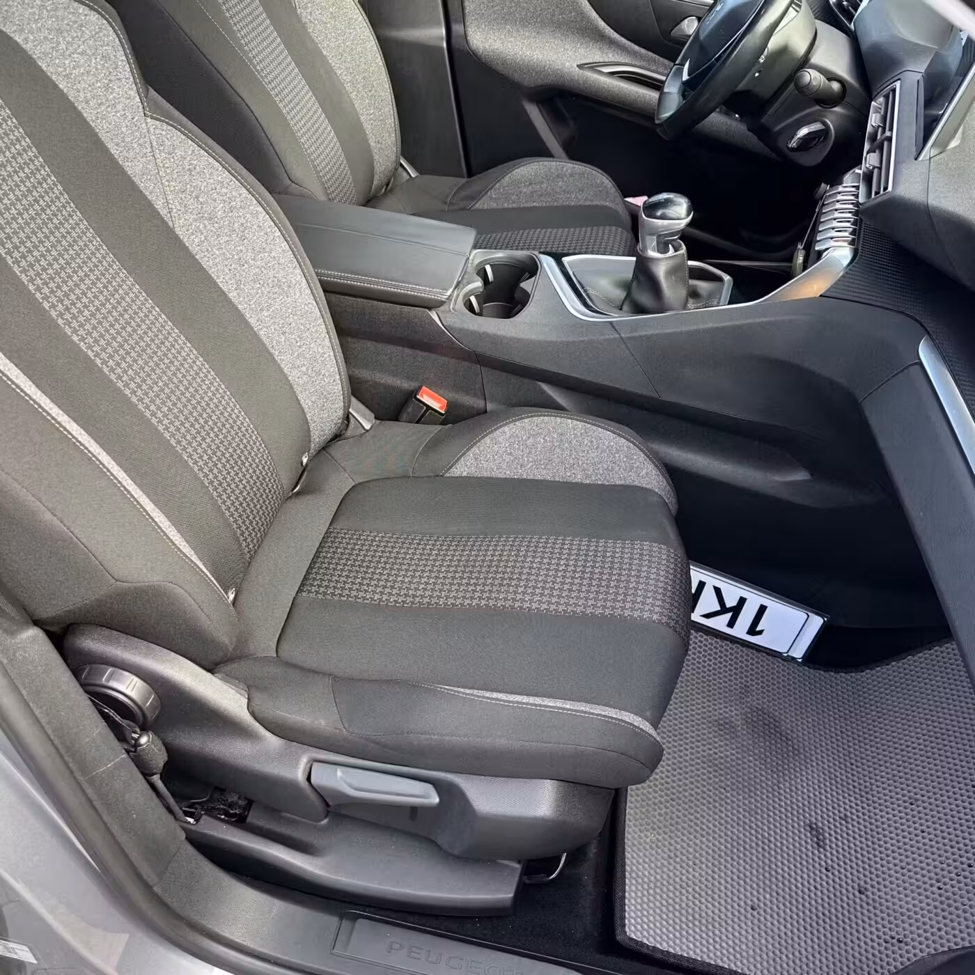 Peugeot 3008 фото 20