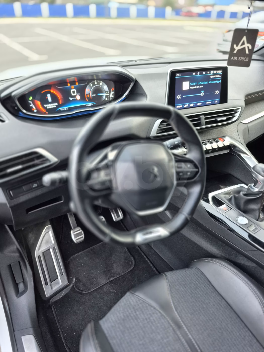 Peugeot 5008 фото 13