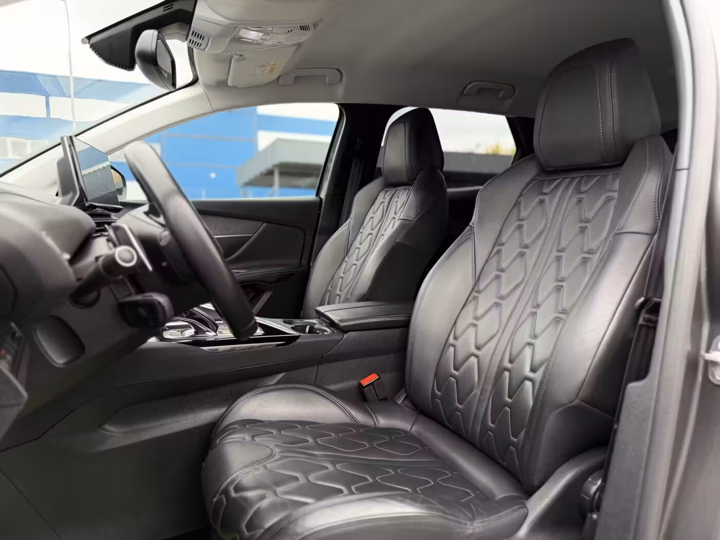 Peugeot 3008 фото 16