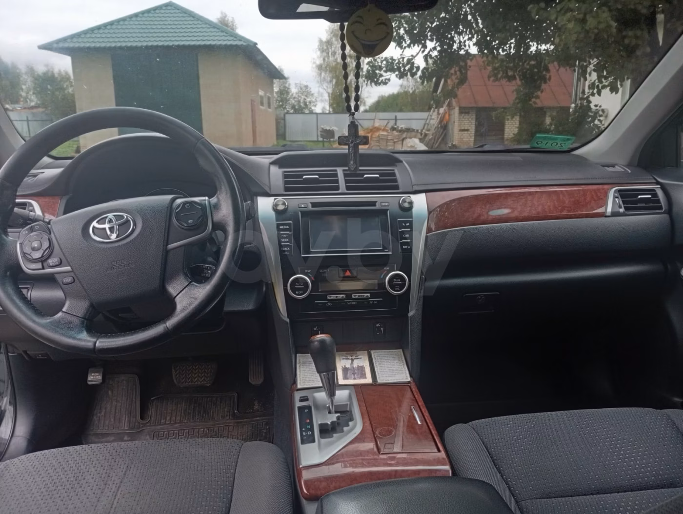 Toyota Camry фото 8