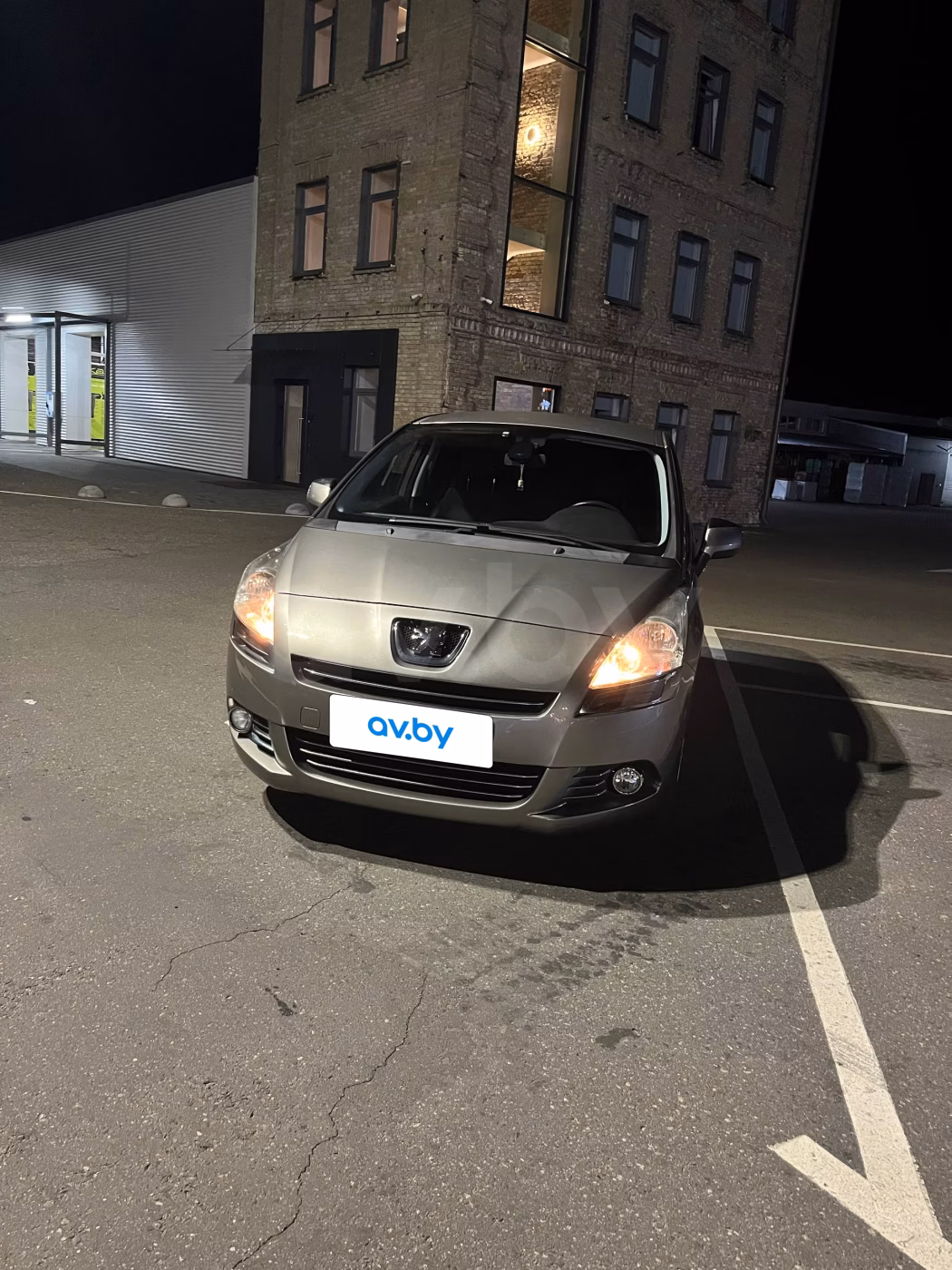 Peugeot 5008 фото 2