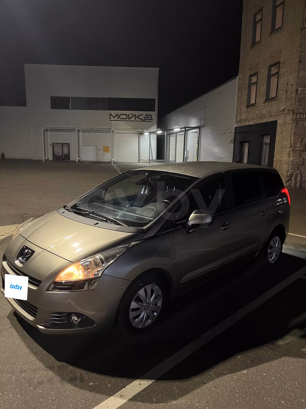 Peugeot 5008 фото 3