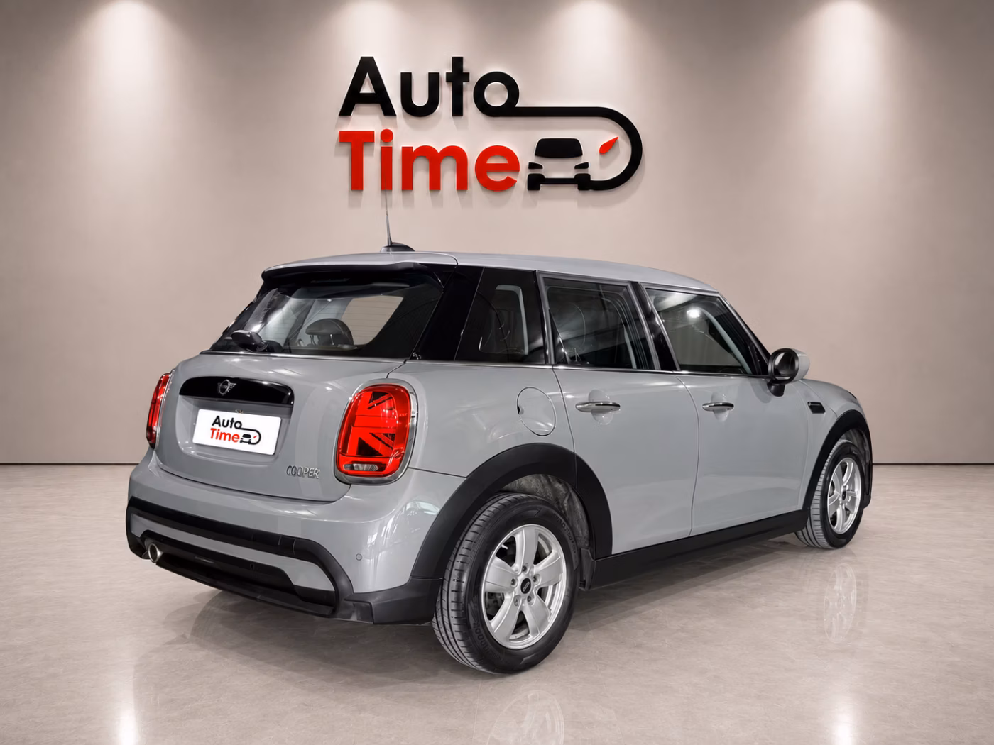 MINI Hatch фото 6