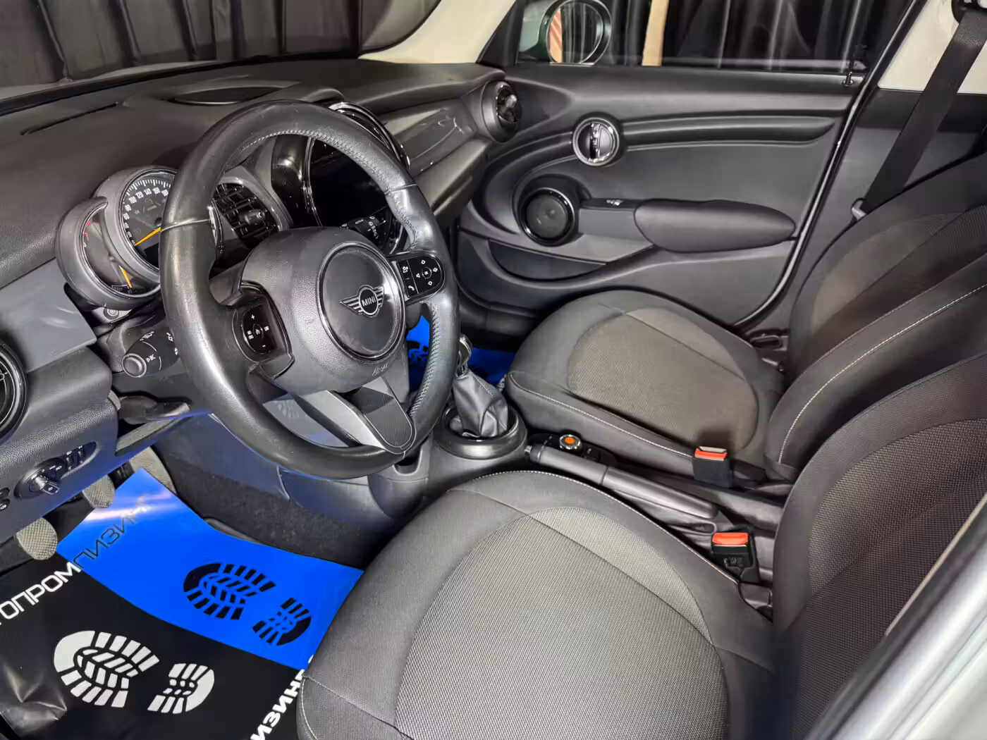 MINI Hatch фото 8
