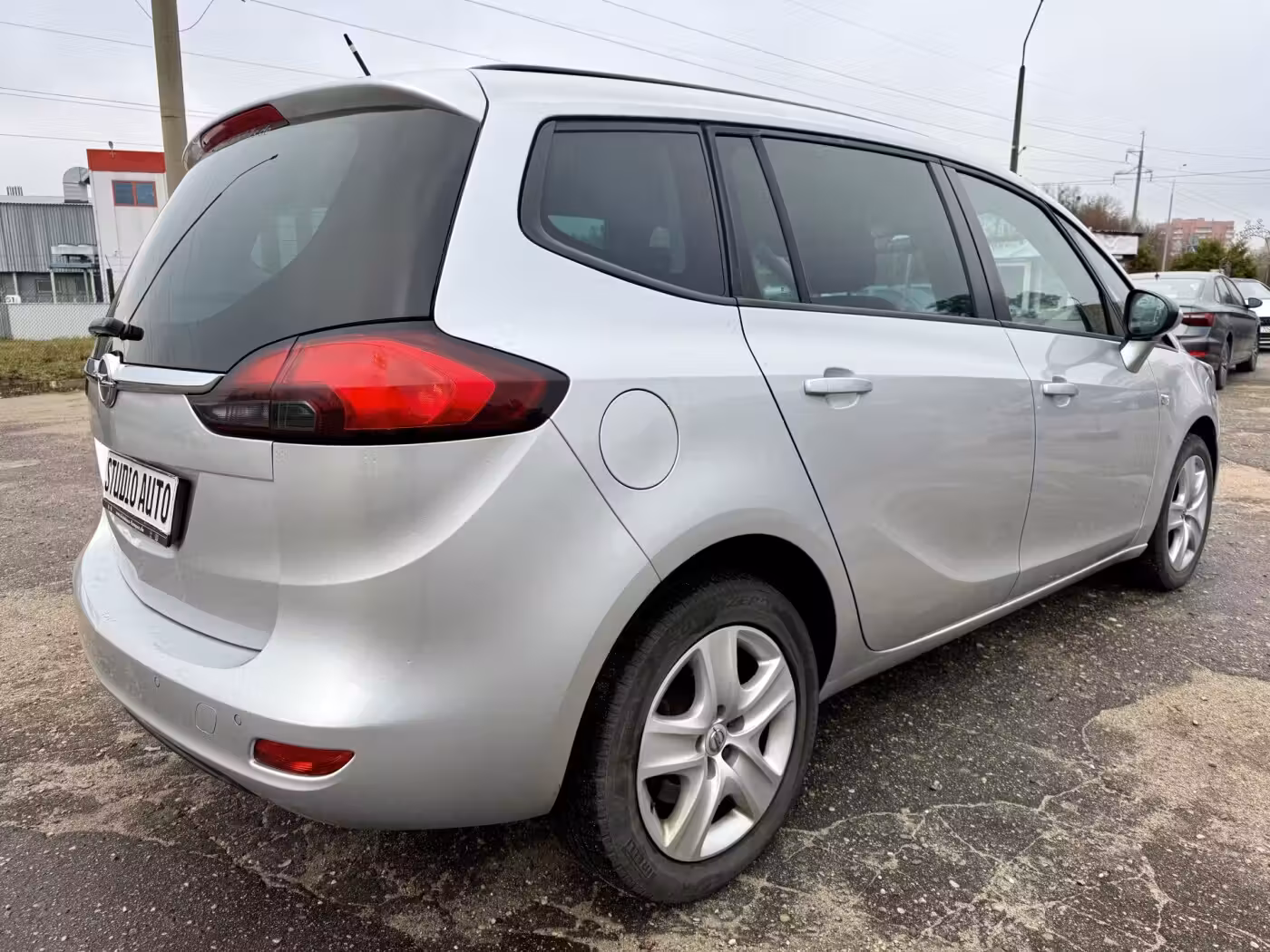 Opel Zafira фото 6