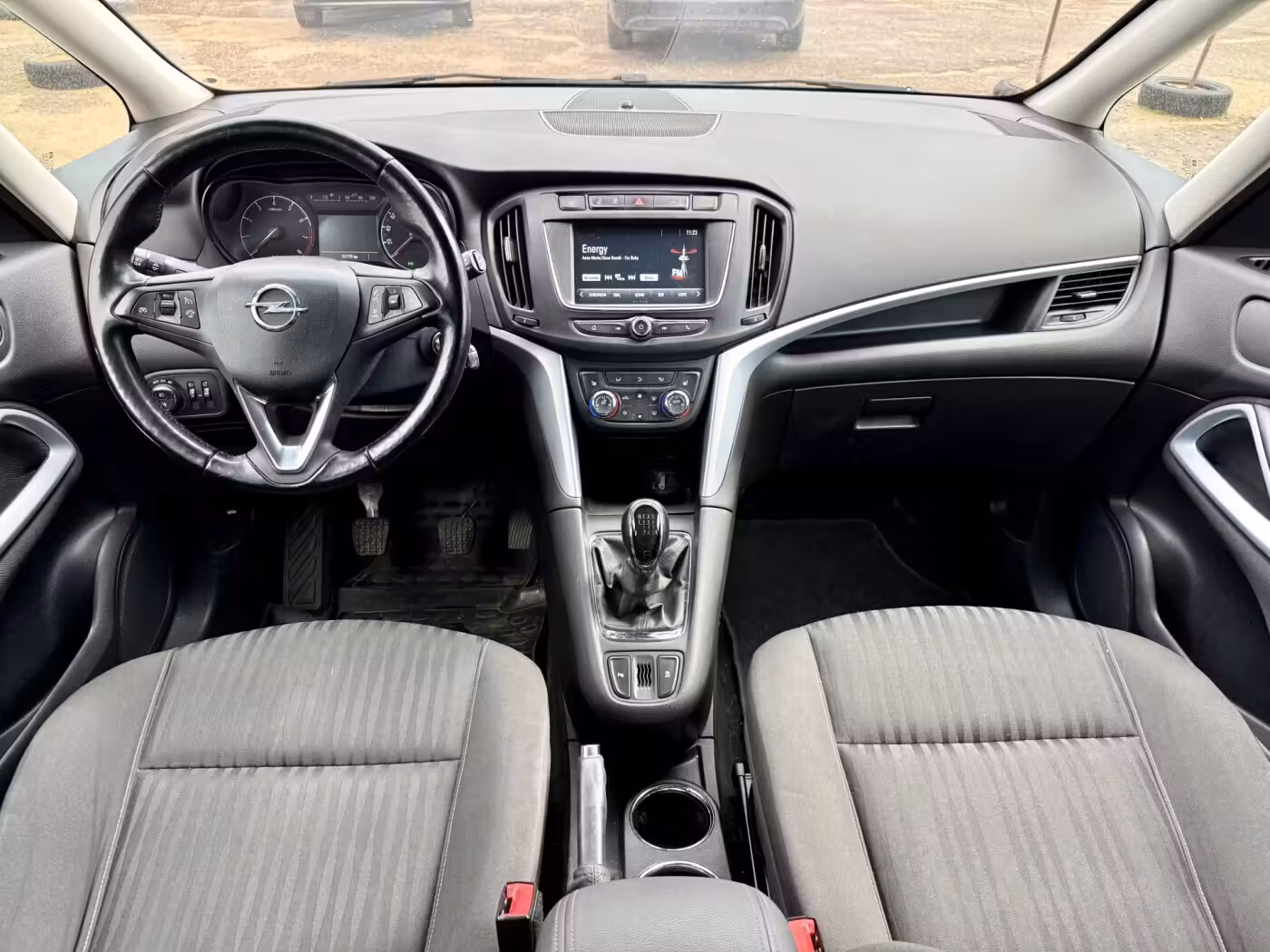 Opel Zafira фото 11