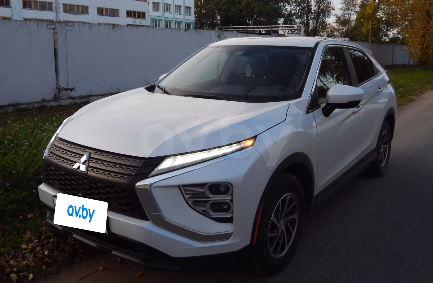Mitsubishi Eclipse Cross фото 2