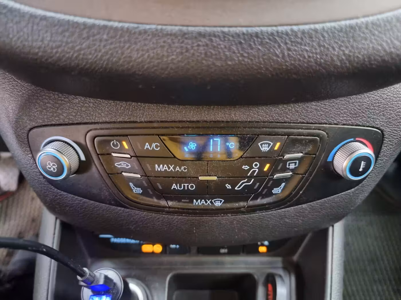 Ford Tourneo Courier фото 14