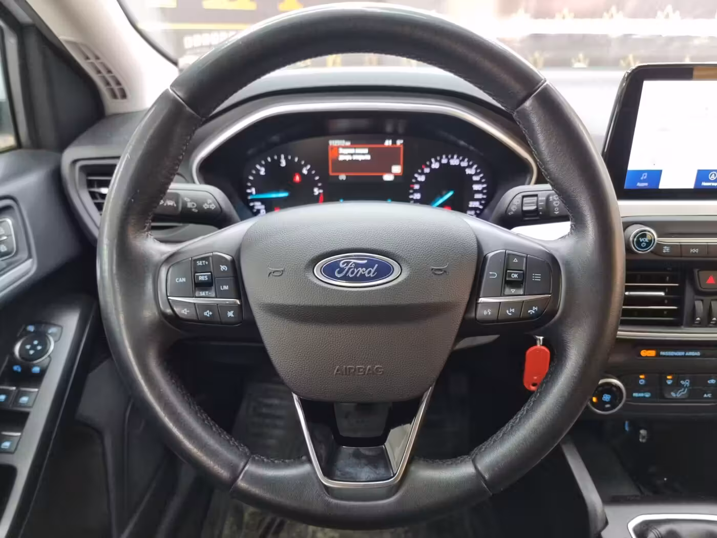 Ford Focus фото 12