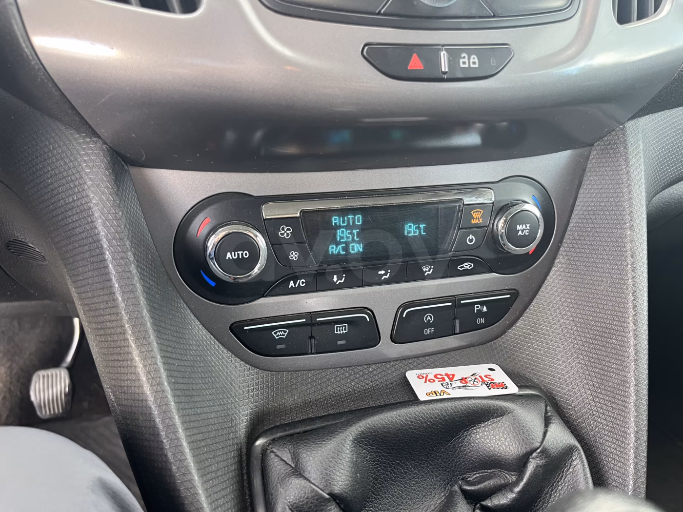 Ford Tourneo Connect фото 10
