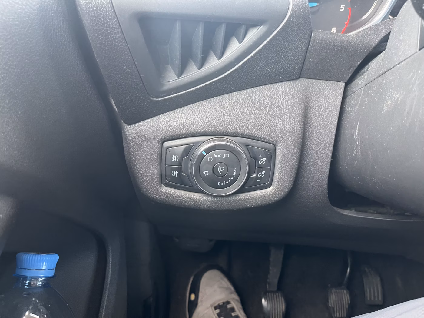 Ford Tourneo Connect фото 12