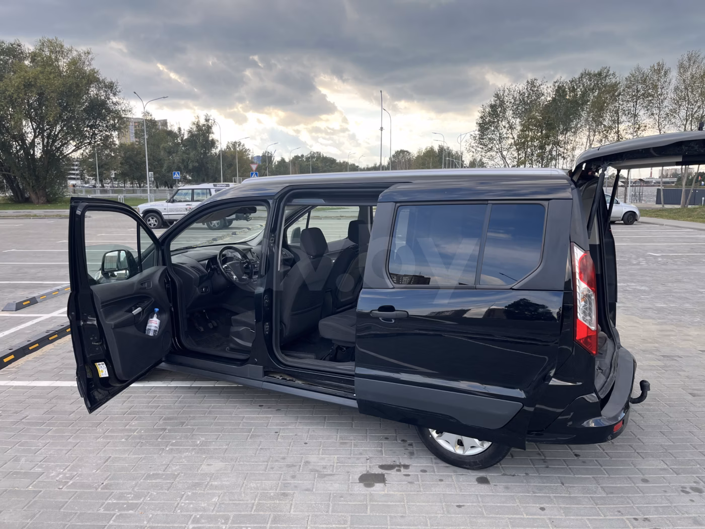 Ford Tourneo Connect фото 16