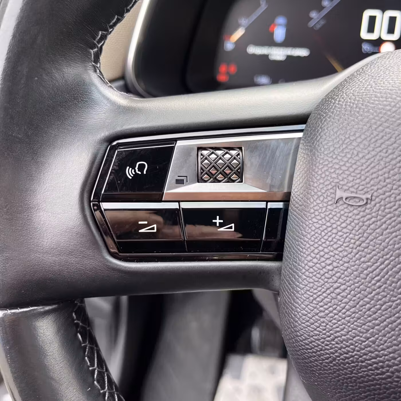 DS 7 Crossback фото 11