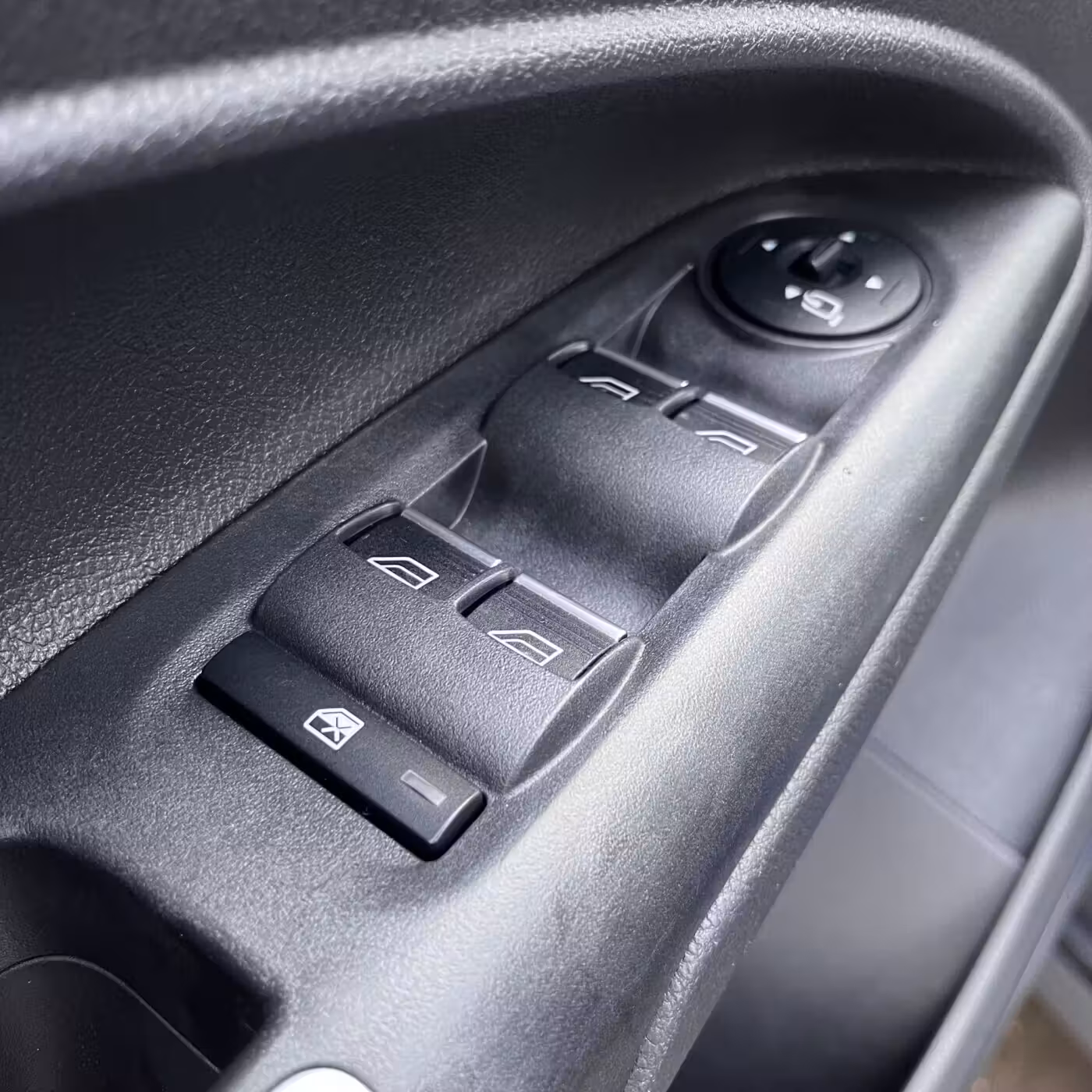 Ford Tourneo Connect фото 9