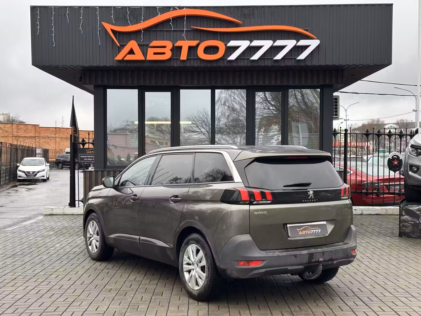 Peugeot 5008 фото 4