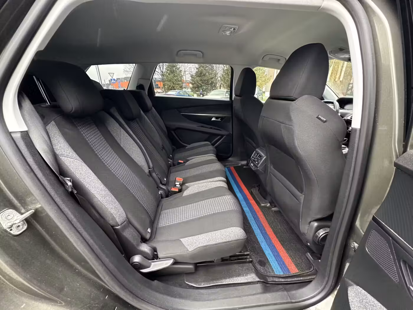 Peugeot 5008 фото 13