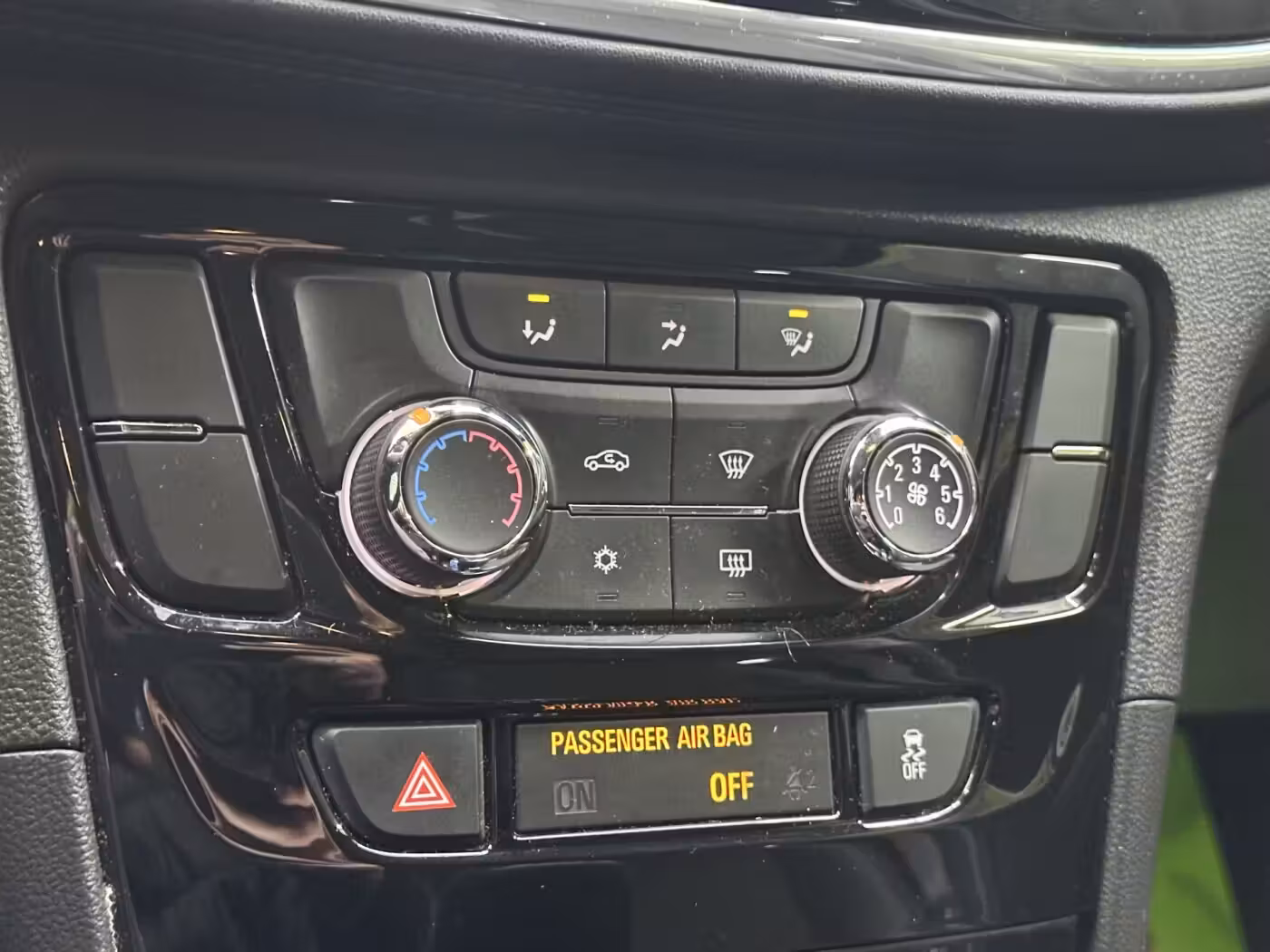 Buick Encore фото 15
