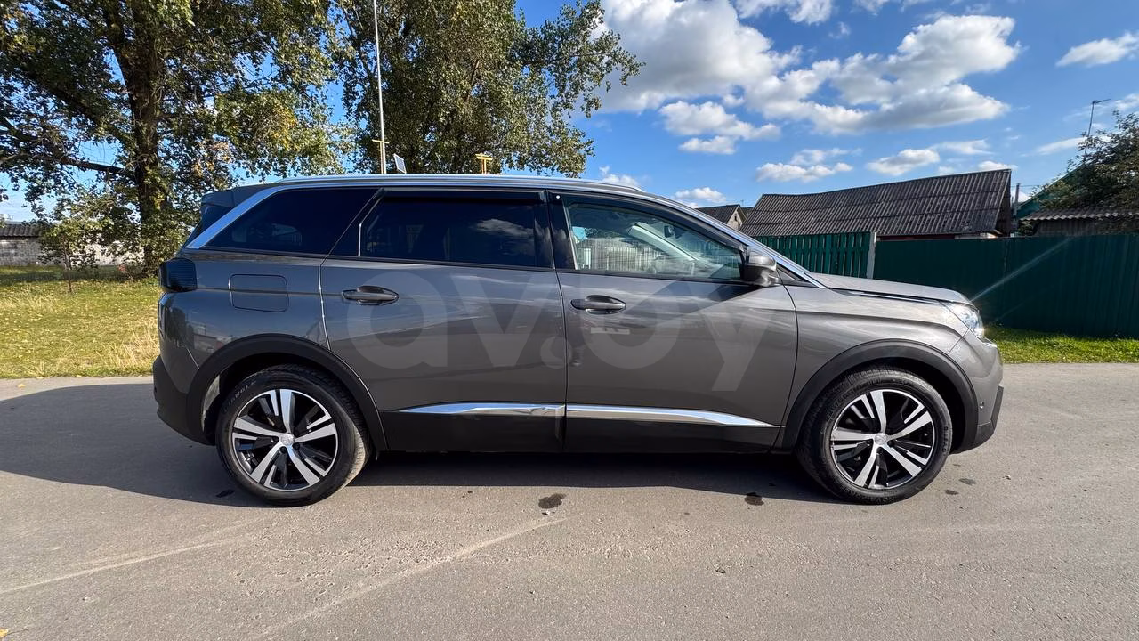 Peugeot 5008