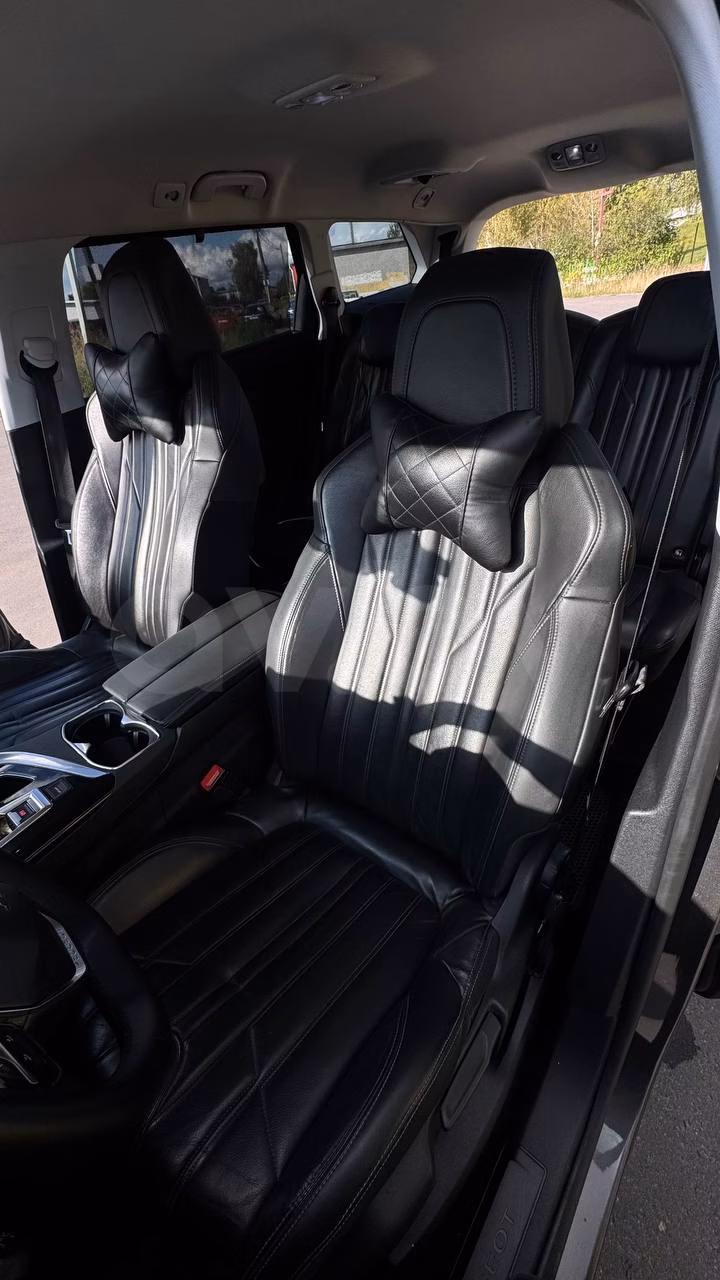 Peugeot 5008 фото 10