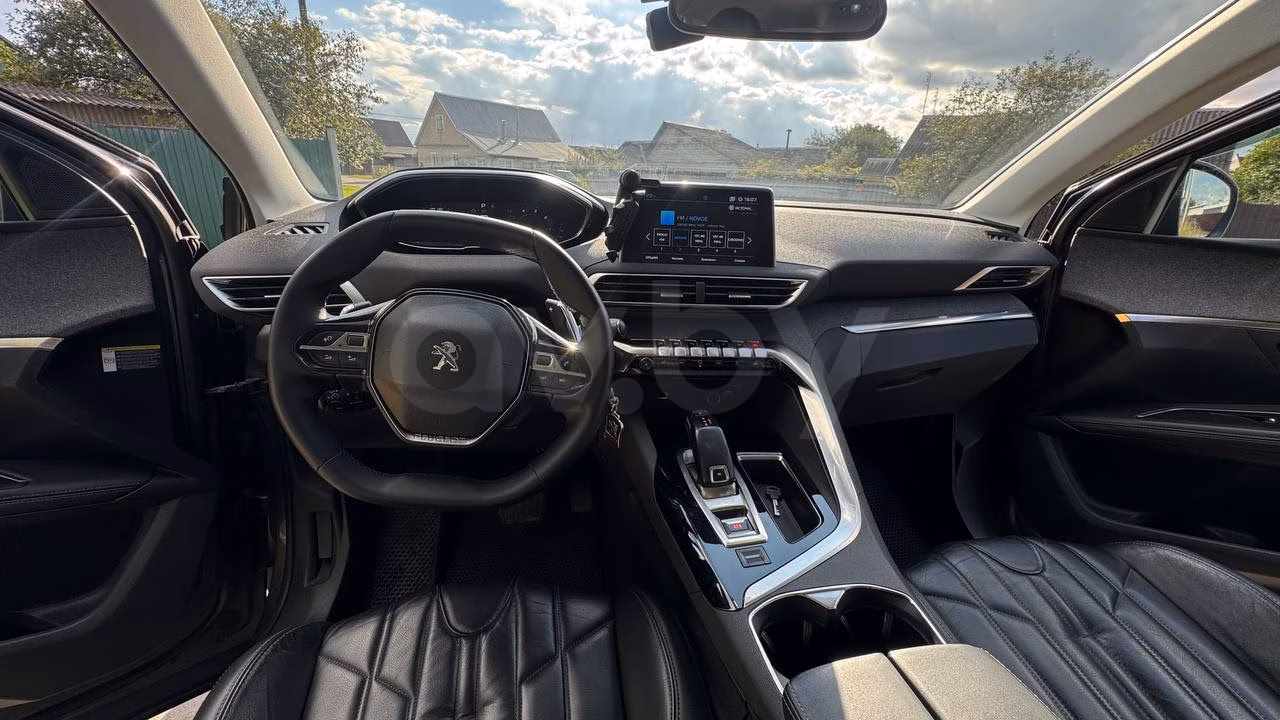 Peugeot 5008 фото 12