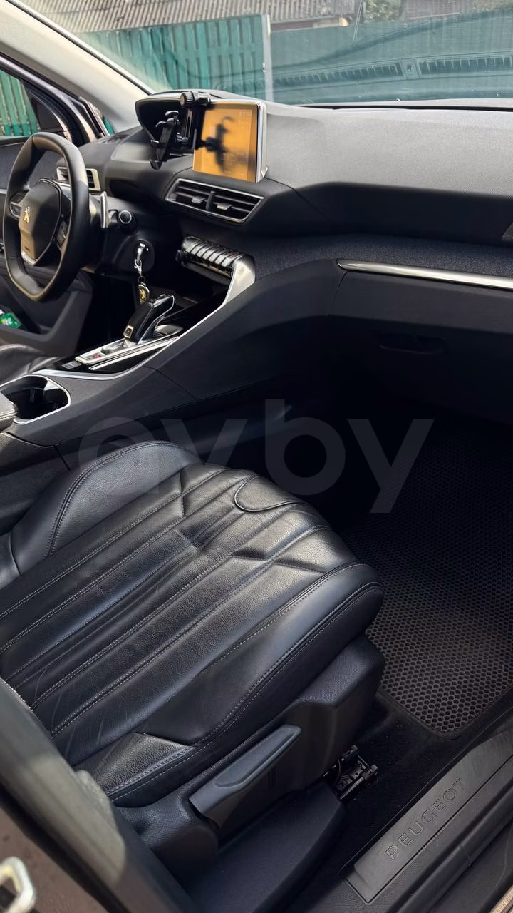 Peugeot 5008 фото 14
