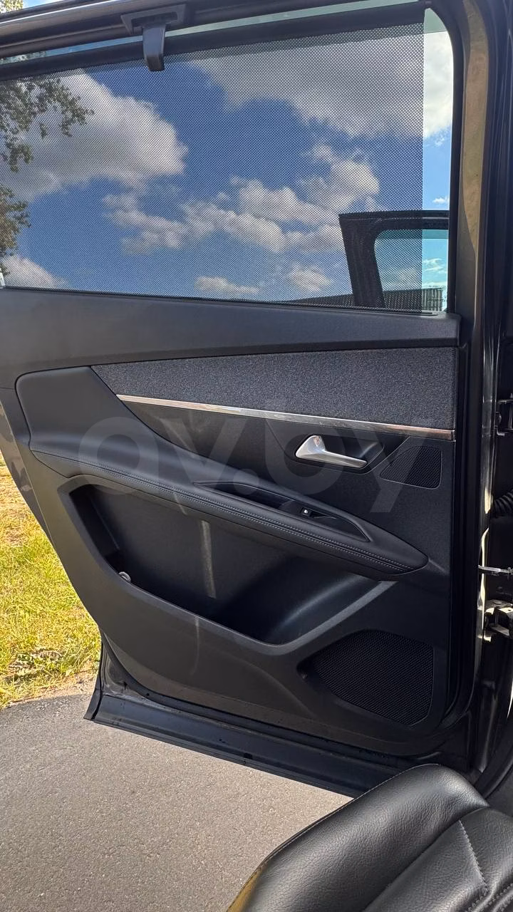 Peugeot 5008 фото 15