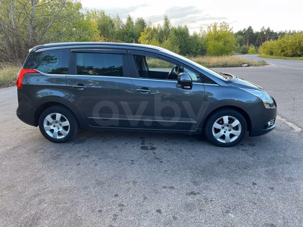 Peugeot 5008 фото 2