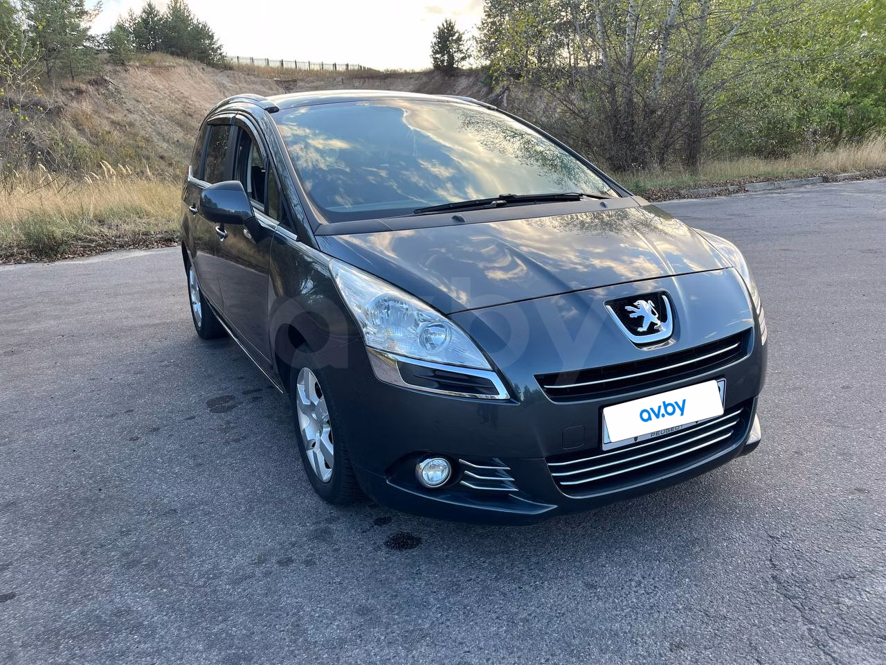 Peugeot 5008 фото 3