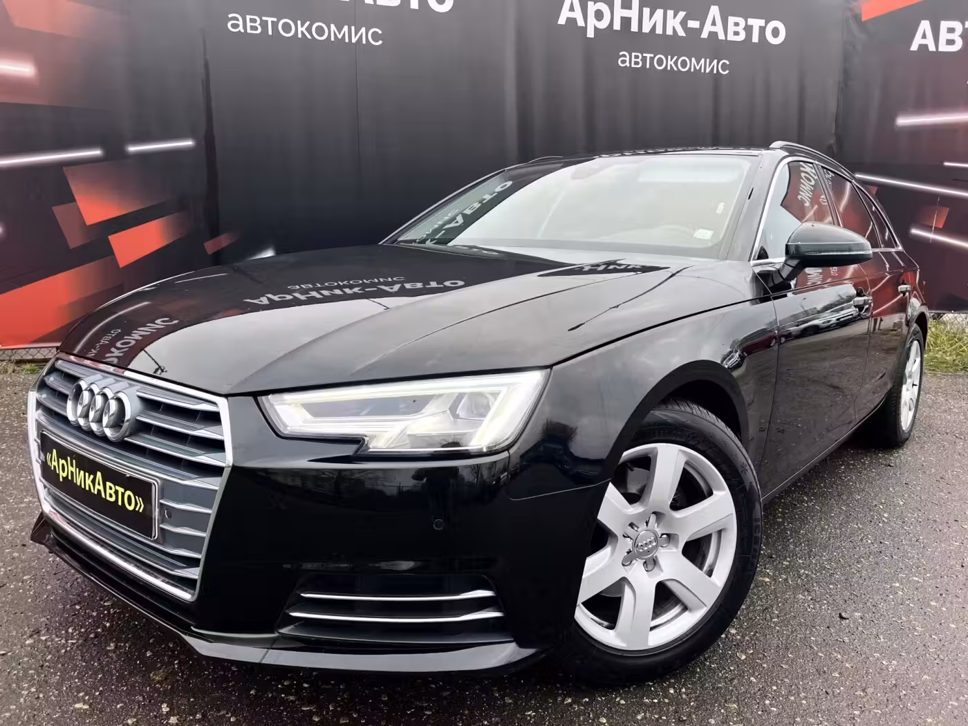 Audi A4 фото 2
