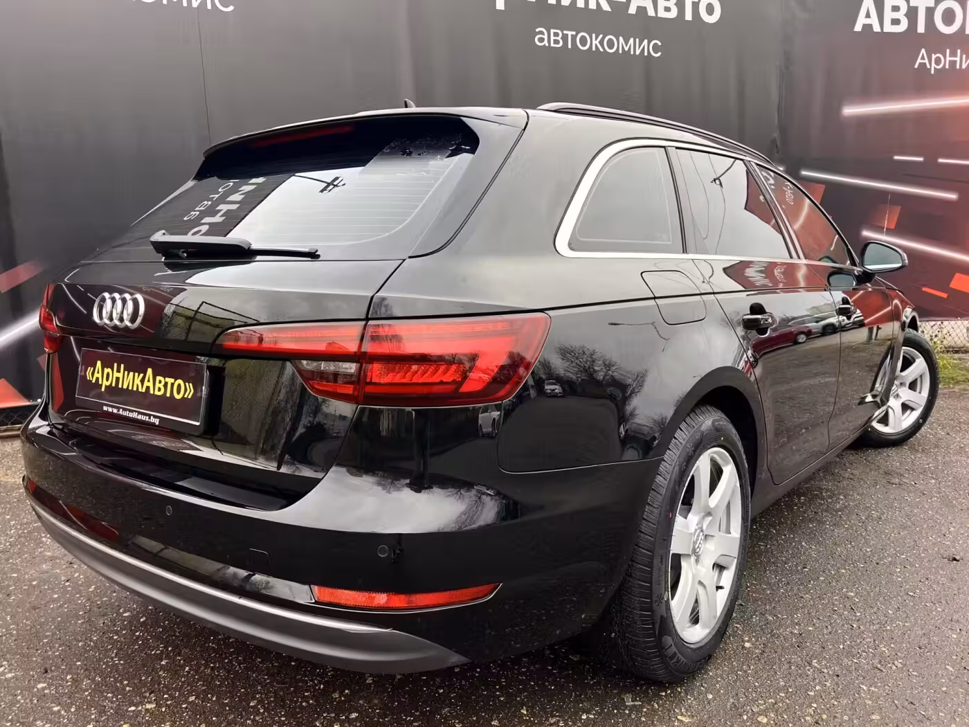 Audi A4 фото 7