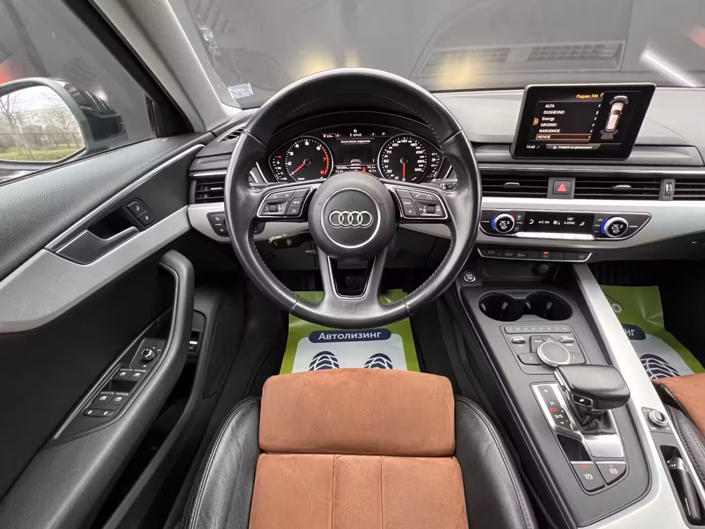 Audi A4 фото 19
