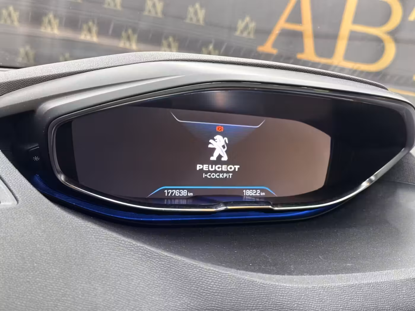 Peugeot 5008 фото 12