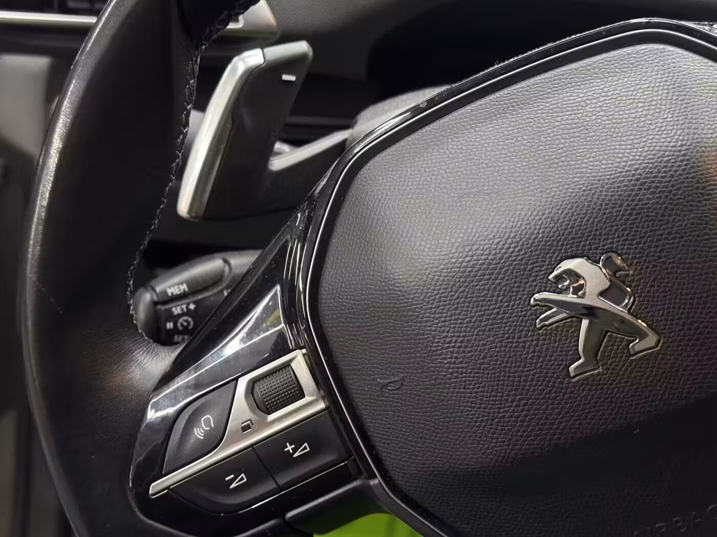 Peugeot 5008 фото 13