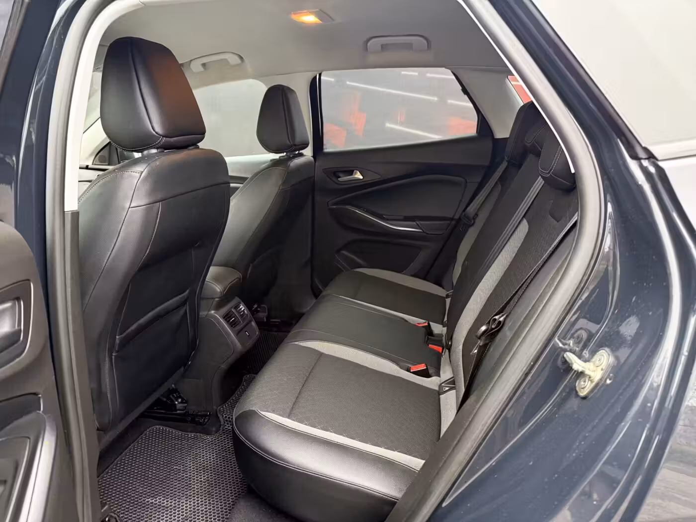 Opel Grandland X фото 20