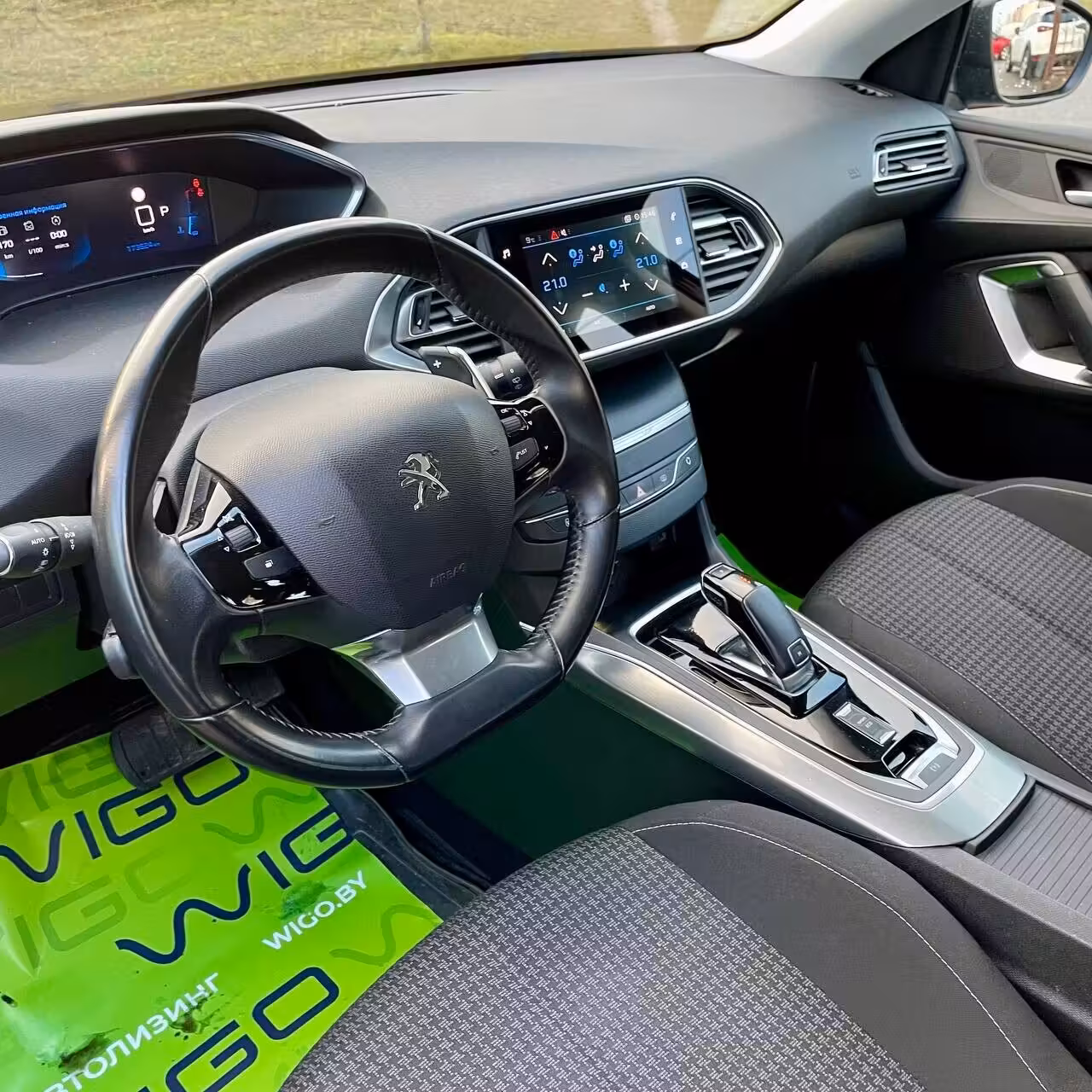 Peugeot 308 фото 7