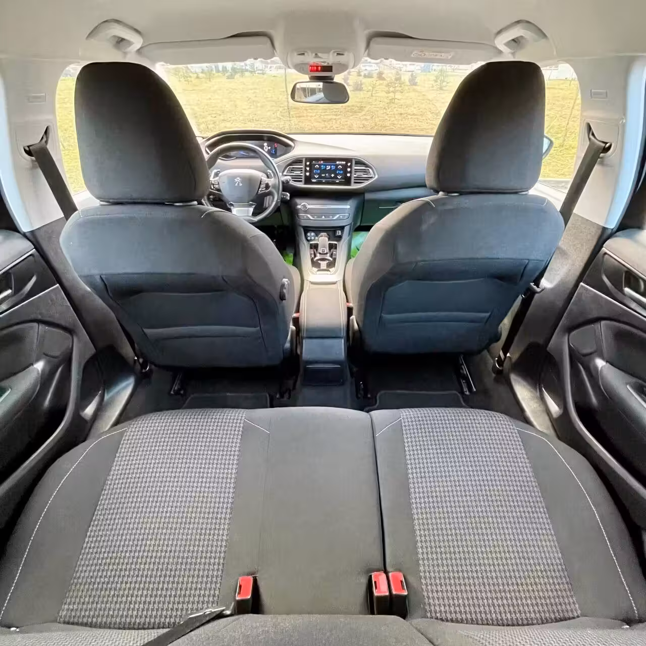Peugeot 308 фото 15