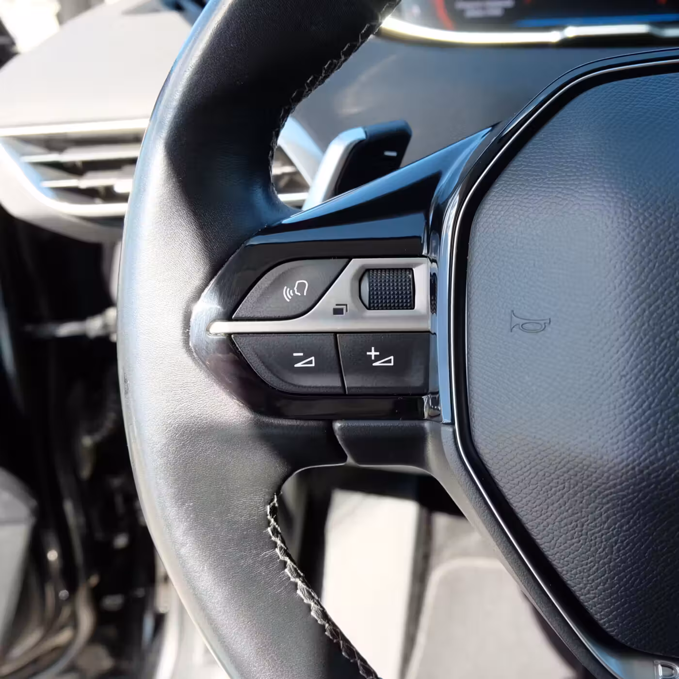 Peugeot 3008 фото 16