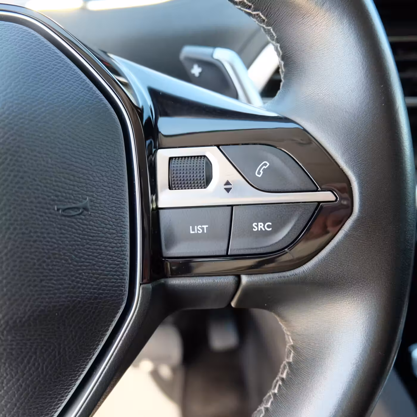 Peugeot 3008 фото 17