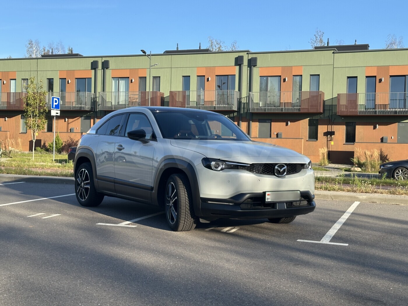 Mazda MX-30 фото 2
