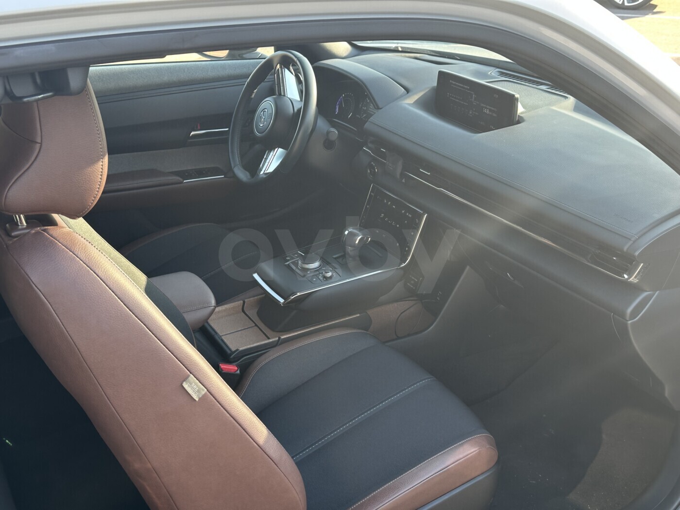 Mazda MX-30 фото 11