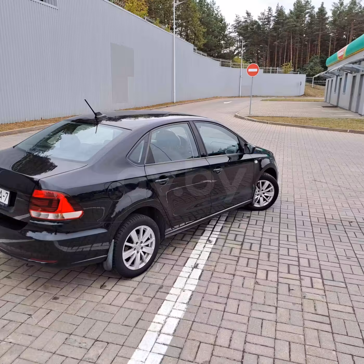 Volkswagen Polo Sedan фото 8