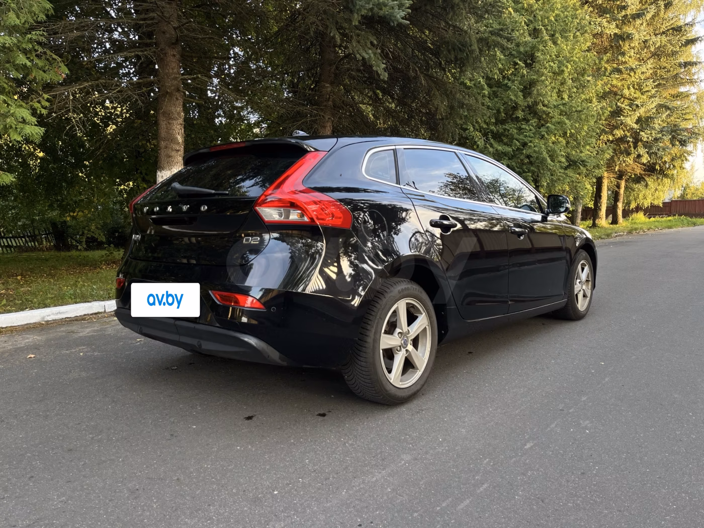 Volvo V40 фото 4