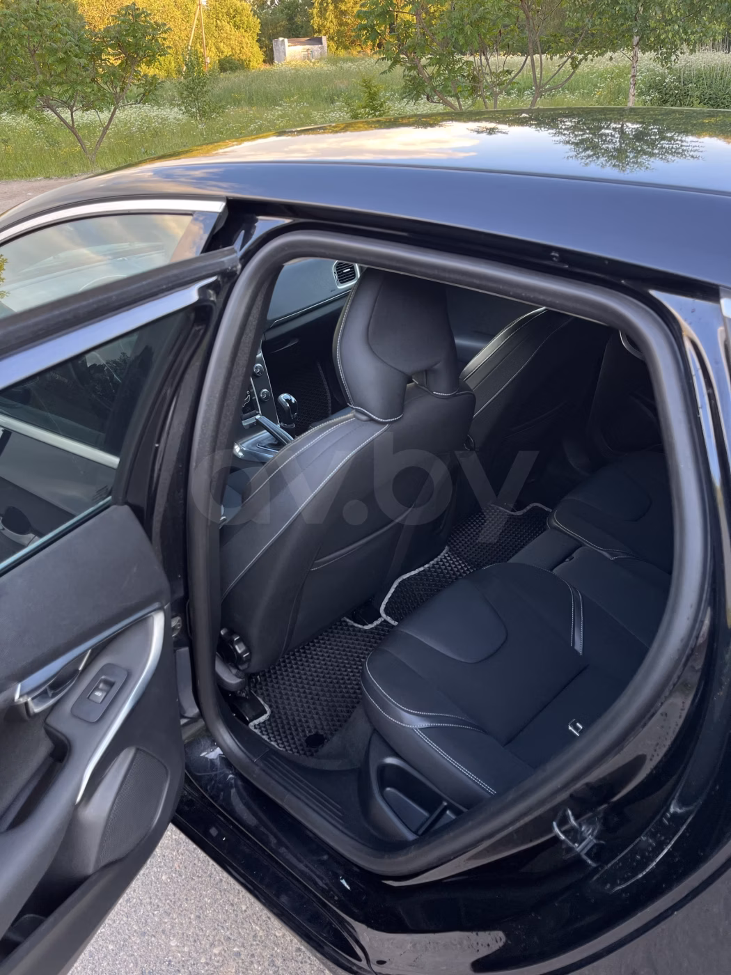 Volvo V40 фото 15