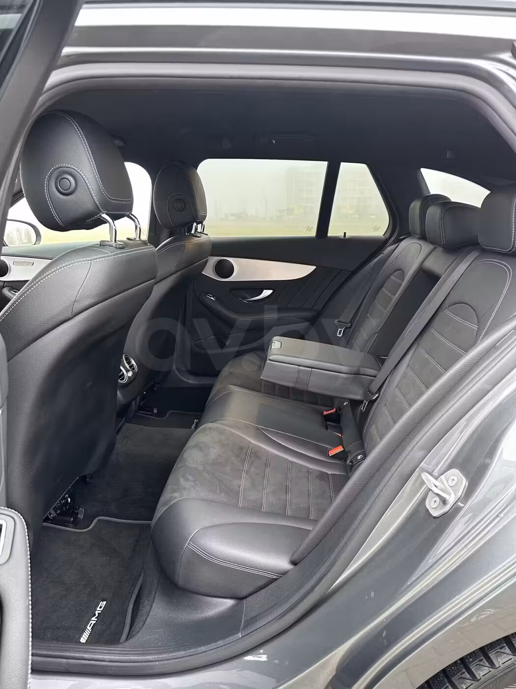 Mercedes-Benz C-Класс фото 13